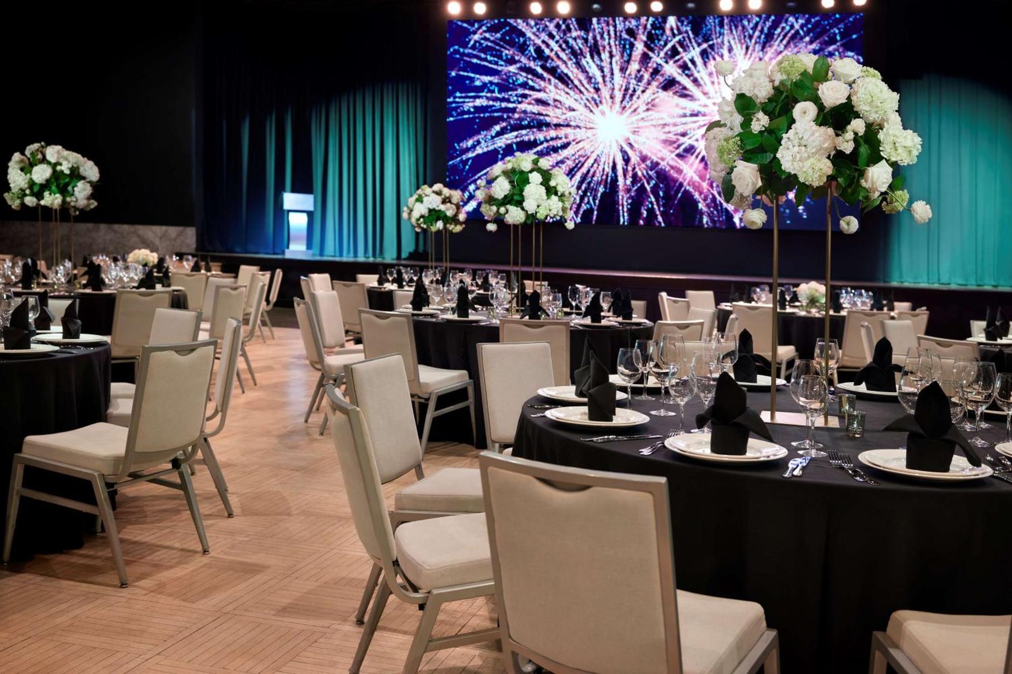 The Statler Dallas, Curio Collection By Hilton Экстерьер фото
